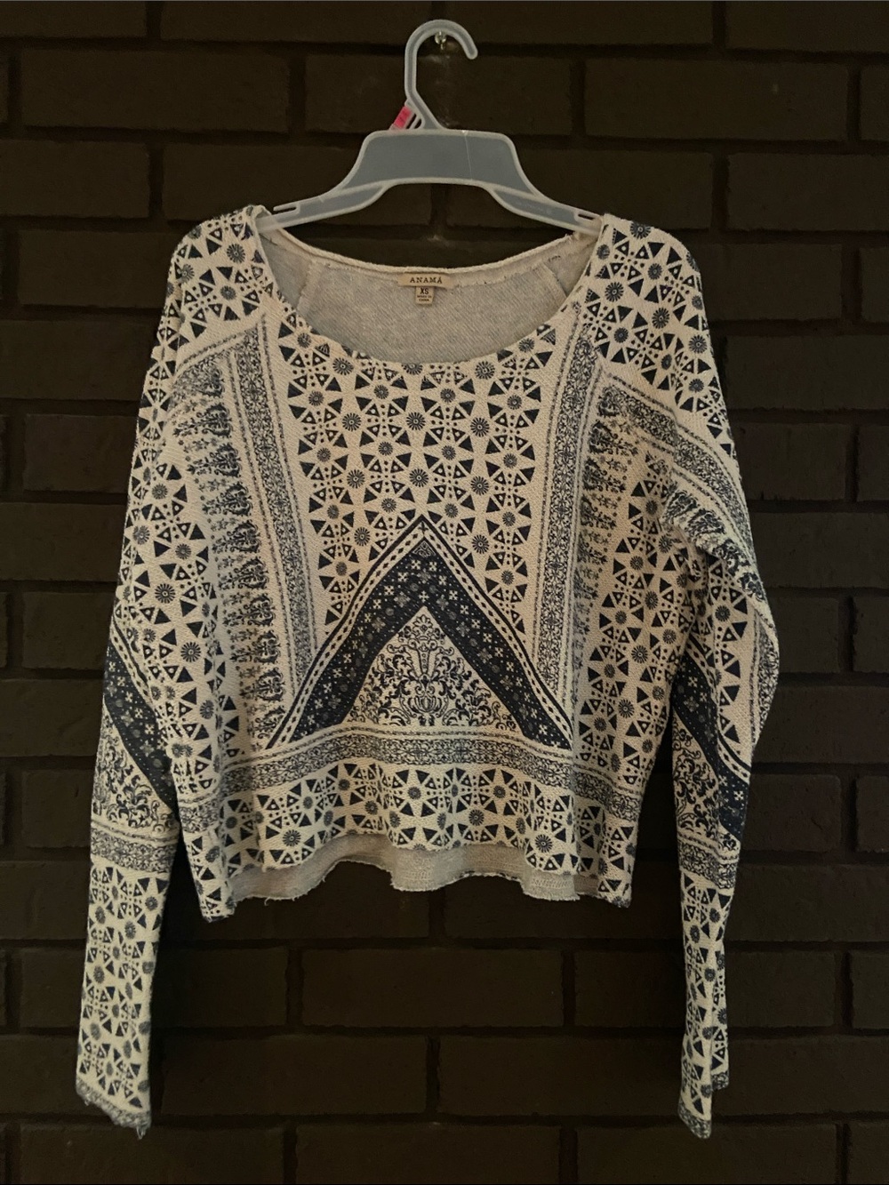 Anama Cream and Navy Blue Cropped Crewneck Sweater